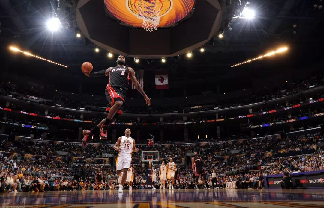 “互聯(lián)網(wǎng)+體育”場景是關(guān)鍵 看動因體育、NBA、Keep如何連接線上與線下丨體育經(jīng)理人